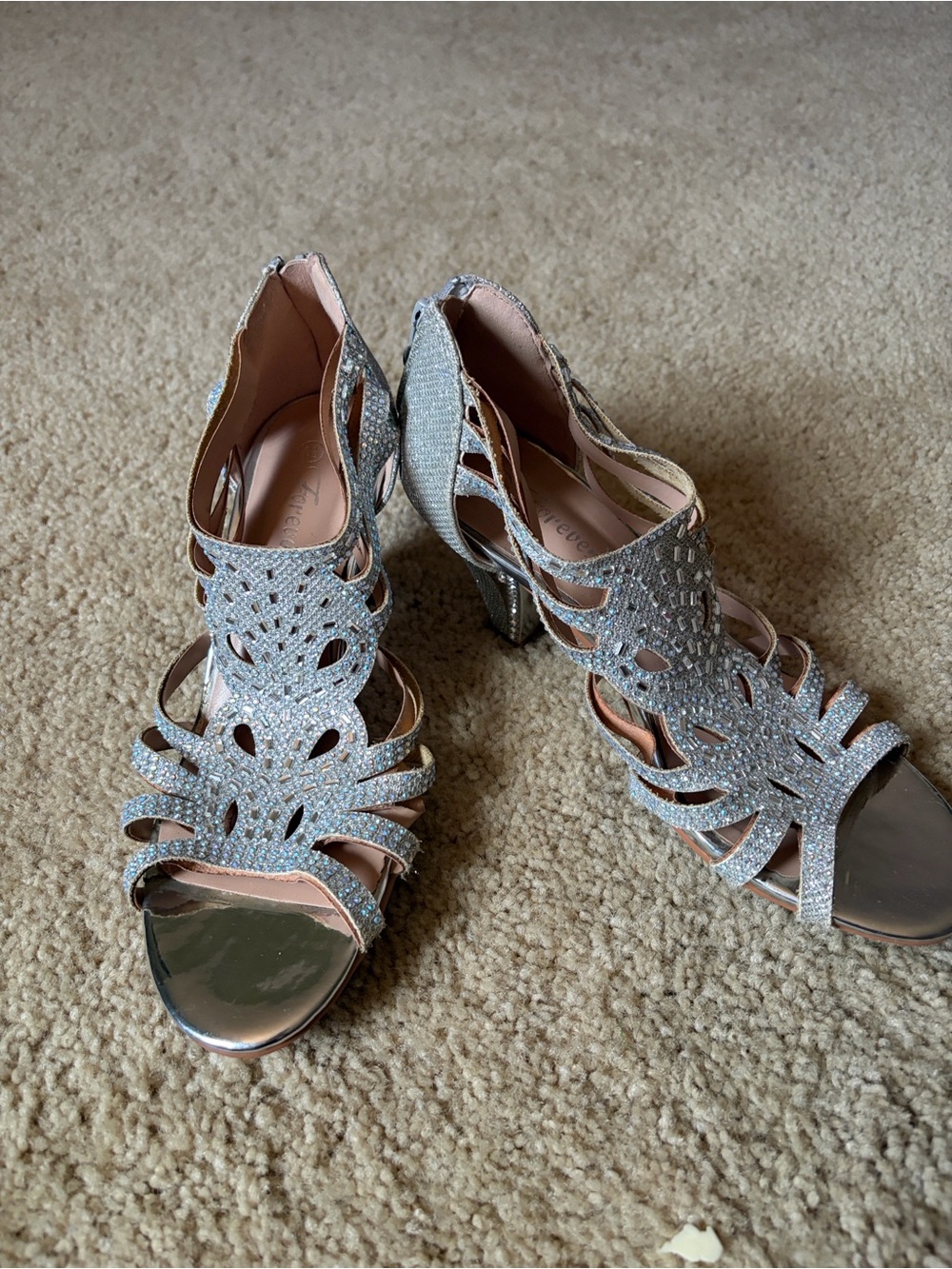 Forever Link Silver Glitter Cutout Block Heel Sandals
